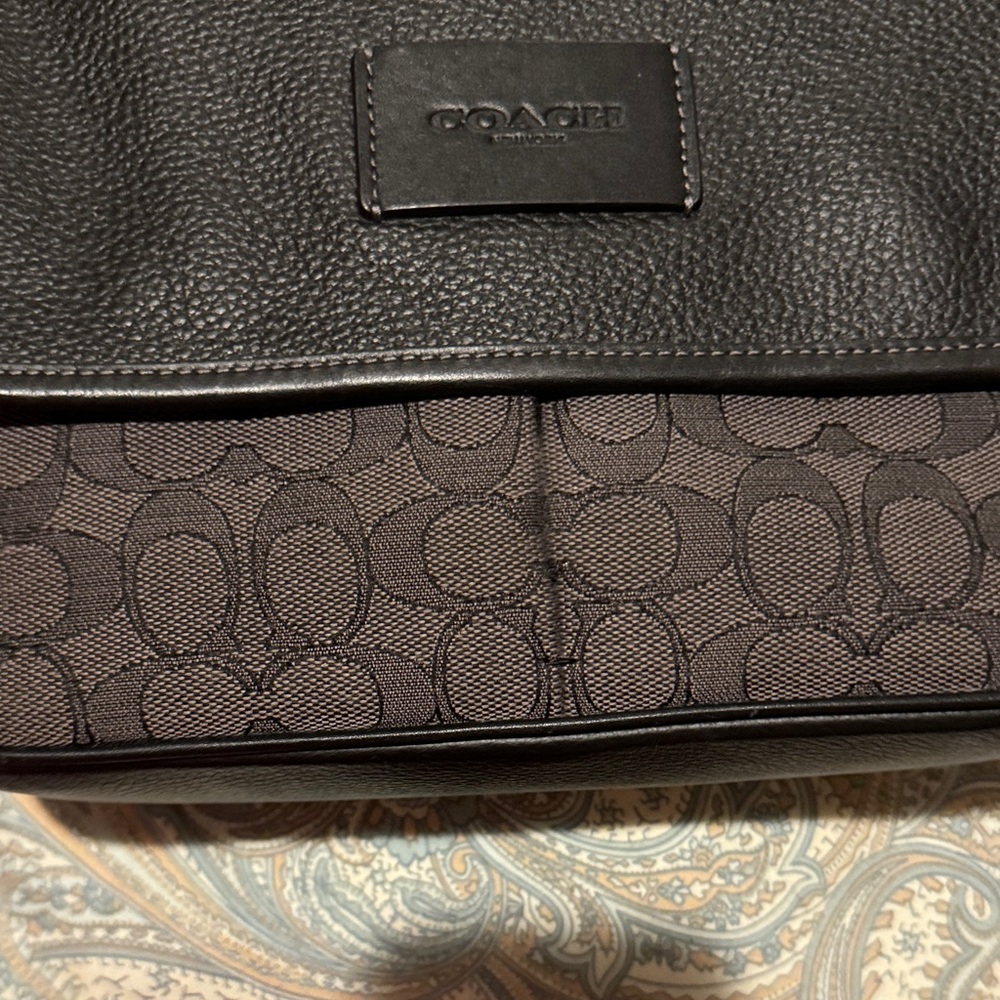Coach Black and Gray Messenger Crossbody Bag - Picture 3 of 9